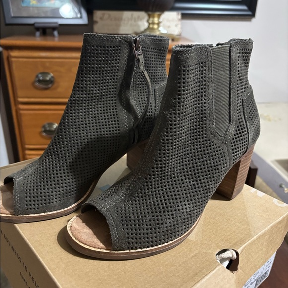 Toms Shoes - Toms Green Ankle Booties with Peep-Toe Design